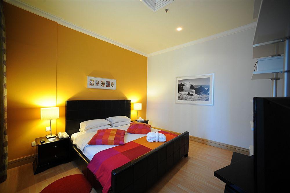 Le Royal Corniche Hotell Salmiya Exteriör bild