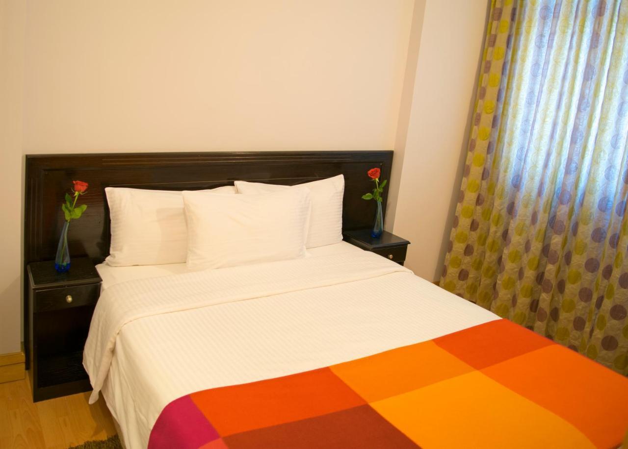 Le Royal Corniche Hotell Salmiya Exteriör bild